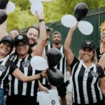 Botafogo Samba Clube abre a temporada de ensaios de rua